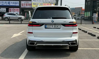 BMW X7