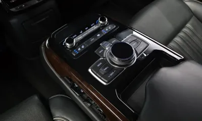 Genesis EQ900