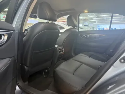 Infiniti Q50L