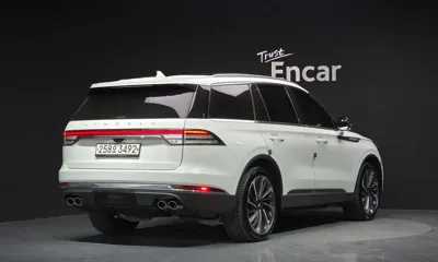 Lincoln Aviator
