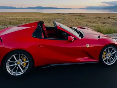 Ferrari 812