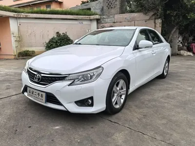 Toyota Reiz