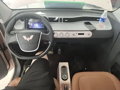 Wuling MINIEV