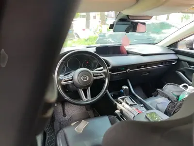 Mazda 3 Axela