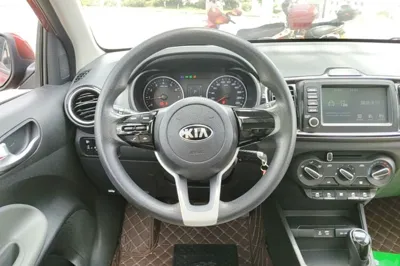 Kia Pegas