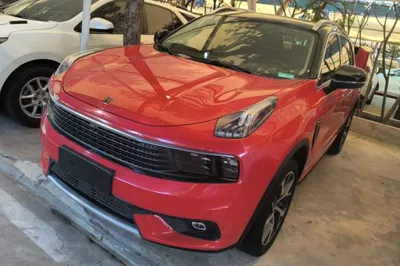 Lynk & Co 01