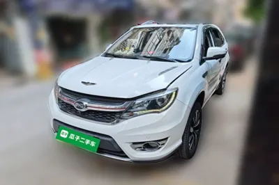 BYD S7