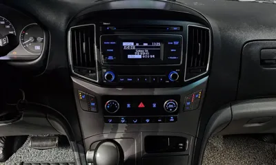 Hyundai Starex