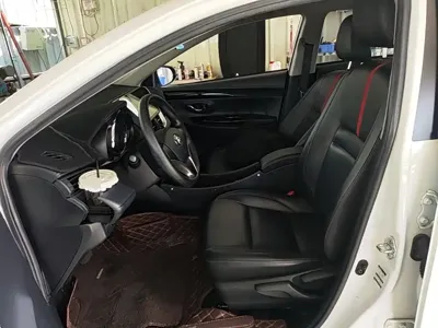 Toyota Yaris L