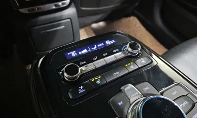 Genesis EQ900