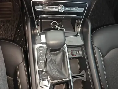 Roewe RX8