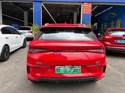 BYD e2