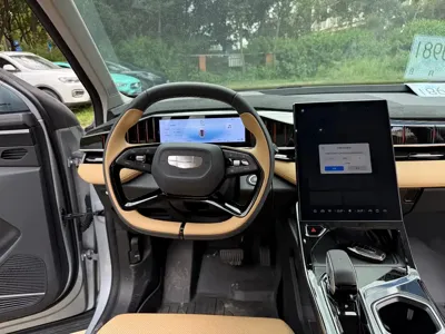 Geely Boyue L