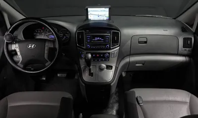 Hyundai Starex