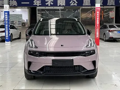 Lynk & Co 06