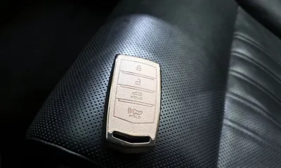 Genesis EQ900