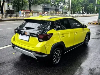 Toyota Yaris L