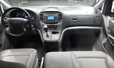 Hyundai Starex