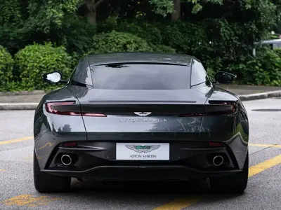 Aston Martin DB11