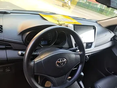 Toyota Yaris L