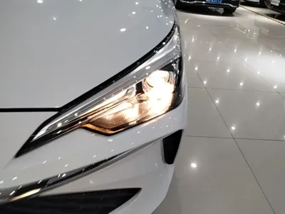 Roewe i5