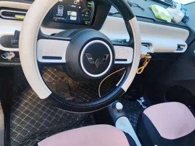 Wuling MINIEV