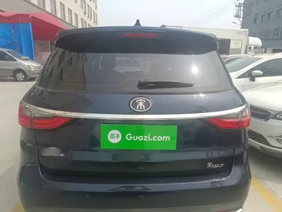 BYD MAX