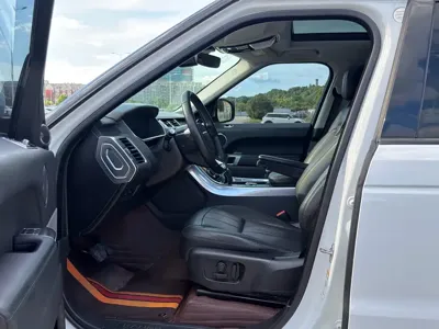 Land Rover Sport