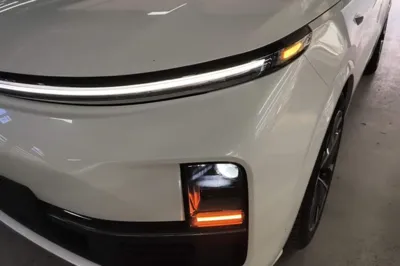 Li Auto L8