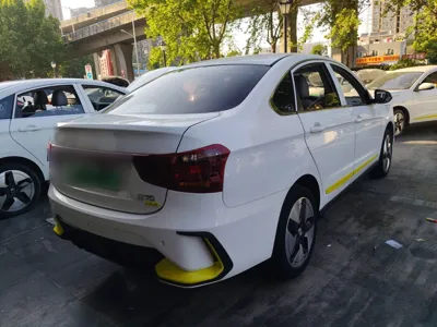 Dongfeng Aeolus E70