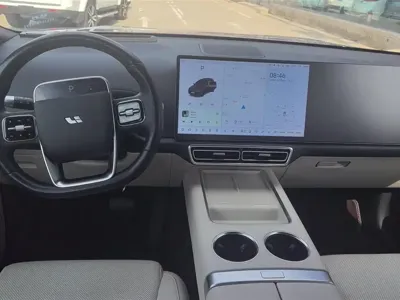 Li Auto Li L8