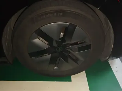 Li Auto Li MEGA