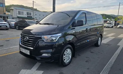 Hyundai Starex