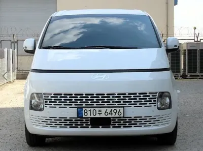 Hyundai Staria