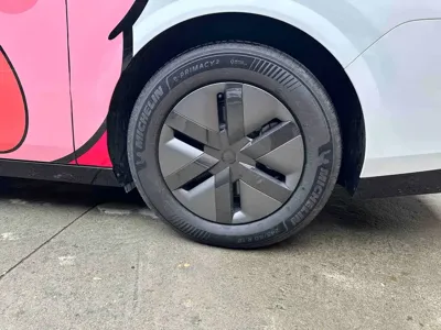 Li Auto Li MEGA