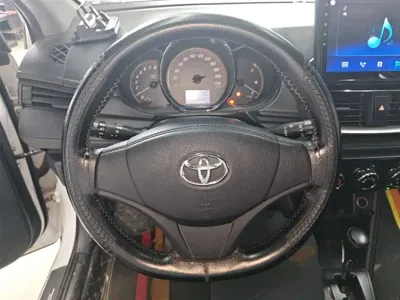 Toyota Yaris L