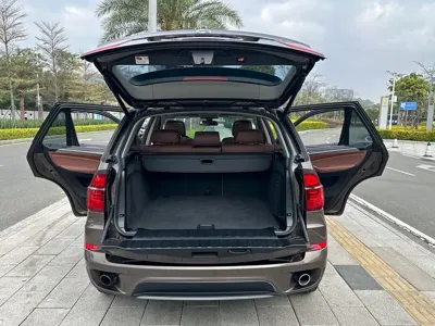 BMW X5 (Import)