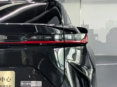 Lexus RZ