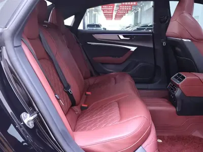 Audi A7L