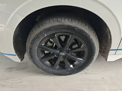 BYD e2