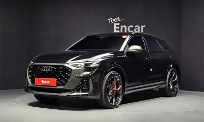 Audi RSQ8