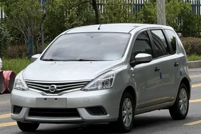 Nissan Livina