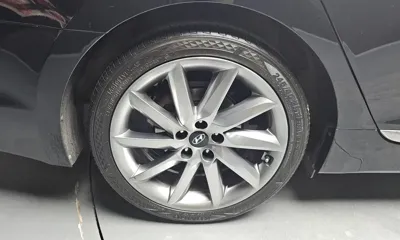 Hyundai Aslan