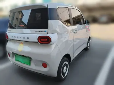 Wuling MINIEV