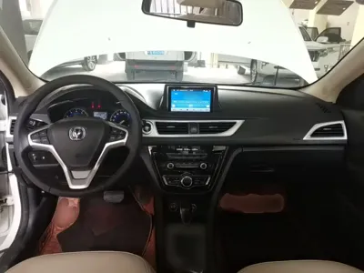 Changan V7