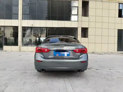 Infiniti Q50L