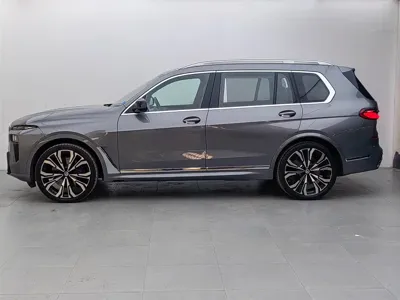 BMW 宝马X7 M60i