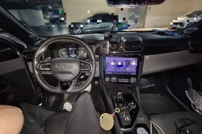 Lynk & Co 02 Hatchback