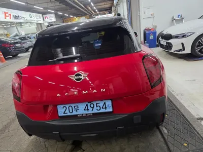 MINI Aceman