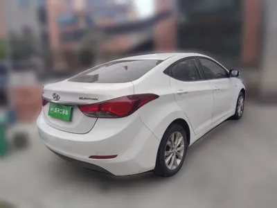 Hyundai Elantra (5th Generation